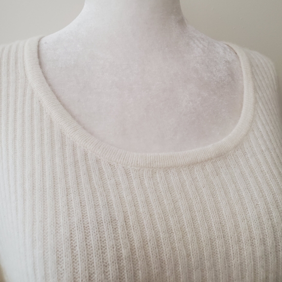 41 Hawthorn Cashmere Sweater - Picture 3 of 16